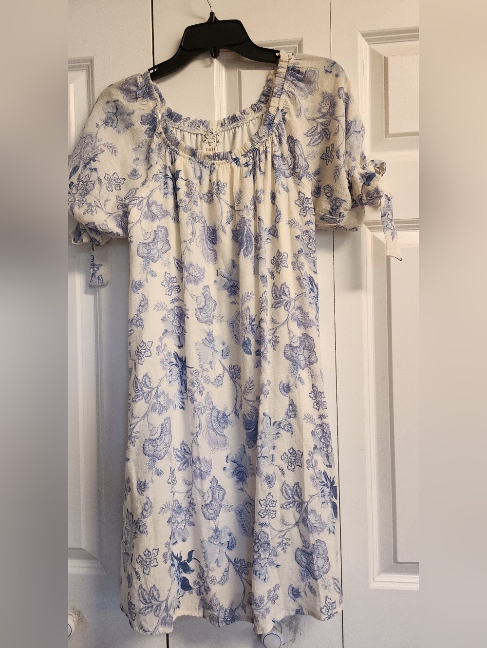 Size M Naf  Petite Blue Floral Puff-Sleeve Smock Dress